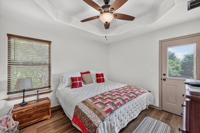 2615 Dove Trail, Granbury, TX 76048