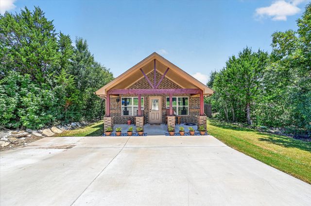 2615 Dove Trail, Granbury, TX 76048