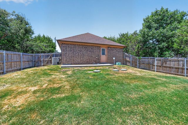 2615 Dove Trail, Granbury, TX 76048
