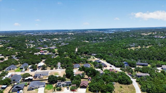 2615 Dove Trail, Granbury, TX 76048