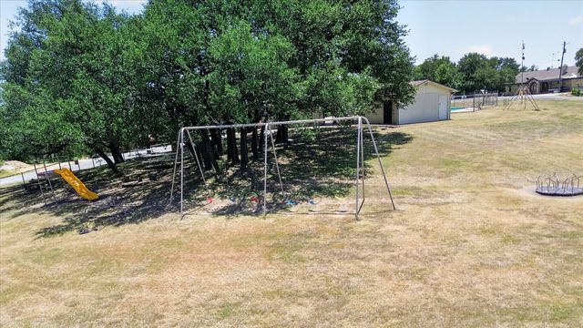 2615 Dove Trail, Granbury, TX 76048