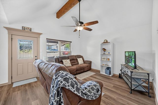 2615 Dove Trail, Granbury, TX 76048