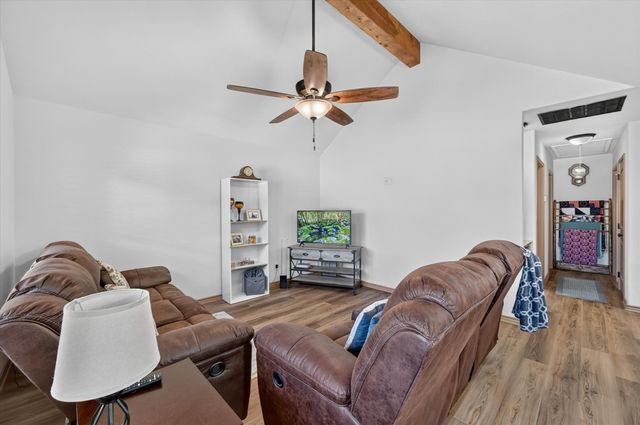 2615 Dove Trail, Granbury, TX 76048
