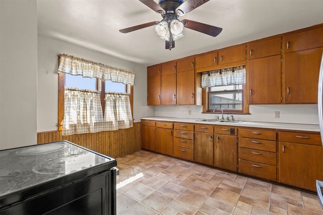 3520 N Towerline Road, Saginaw, MI 48601