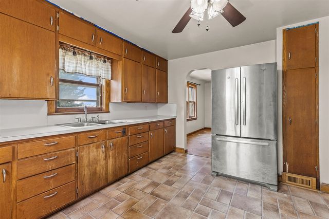 3520 N Towerline Road, Saginaw, MI 48601