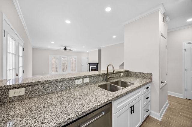 310 Wilcrest Drive 310, Houston, TX 77042