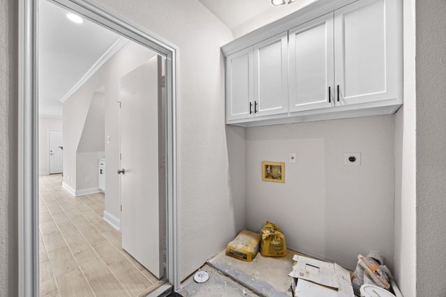 310 Wilcrest Drive 310, Houston, TX 77042