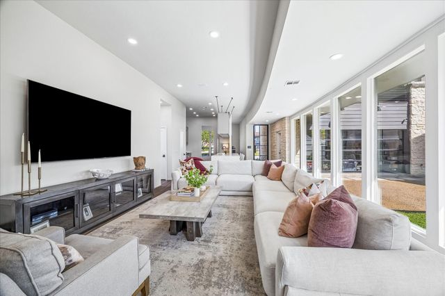 912 Teetshorn Street, Houston, TX 77009