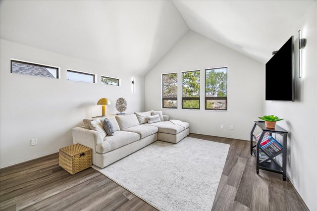 912 Teetshorn Street, Houston, TX 77009