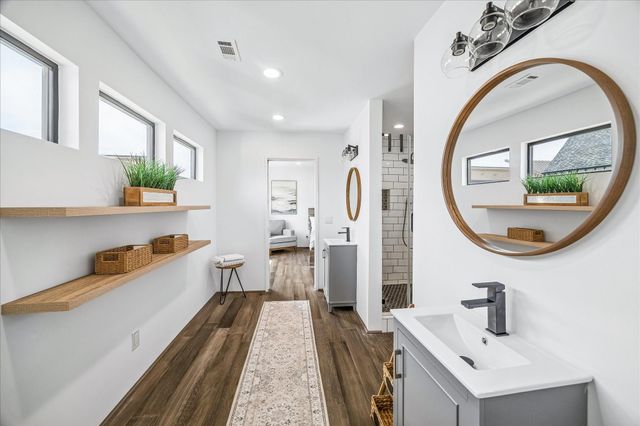 912 Teetshorn Street, Houston, TX 77009