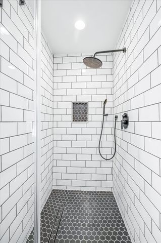 912 Teetshorn Street, Houston, TX 77009