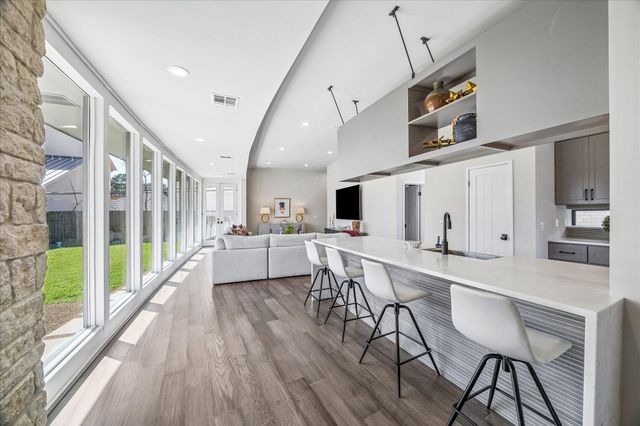 912 Teetshorn Street, Houston, TX 77009