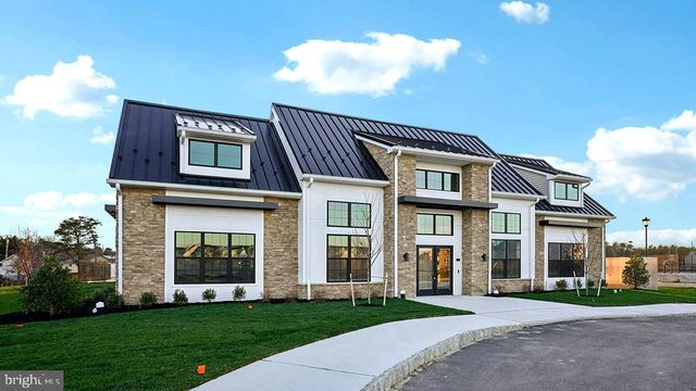 134 COROLLA DR, Egg Harbor Township, NJ 08234