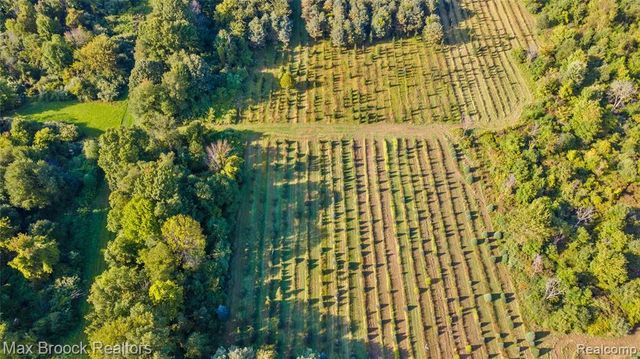 4700 Stanley Road, Columbiaville, MI 48421