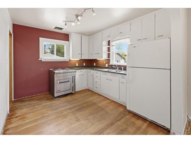820 Vivian St, Longmont, CO 80501