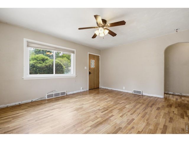 820 Vivian St, Longmont, CO 80501