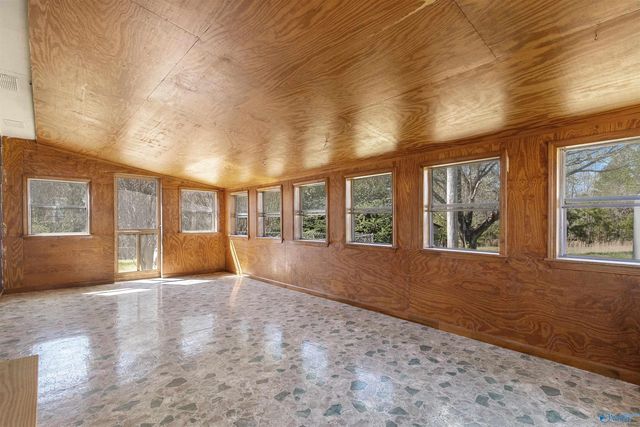 1247 Eva Road, Eva, AL 35621