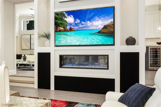 12924 Bald Cypress LN, Naples, FL 34119