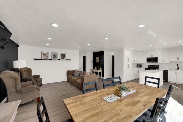 7361 S 2700 W, West Jordan, UT 84084