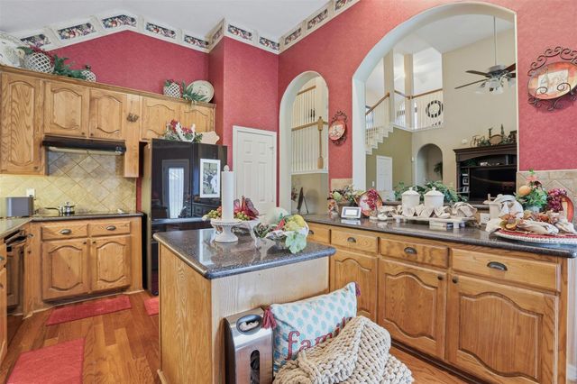 11207 Velvet Grass Lane, Houston, TX 77095