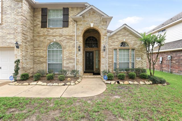 11207 Velvet Grass Lane, Houston, TX 77095