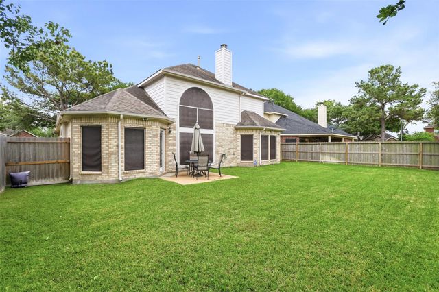 11207 Velvet Grass Lane, Houston, TX 77095