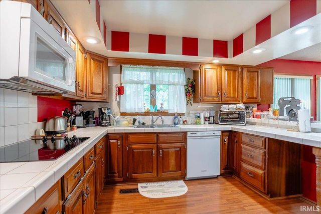 5411 W Esche Drive, Newburgh, IN 47630