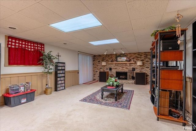 5411 W Esche Drive, Newburgh, IN 47630