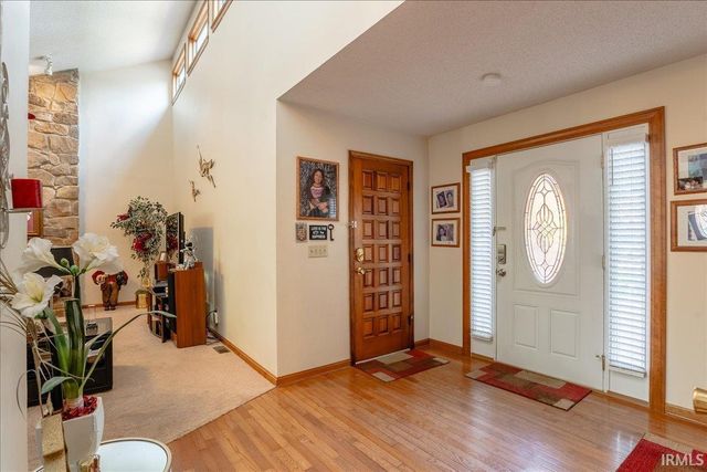 5411 W Esche Drive, Newburgh, IN 47630