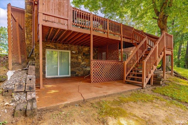5411 W Esche Drive, Newburgh, IN 47630