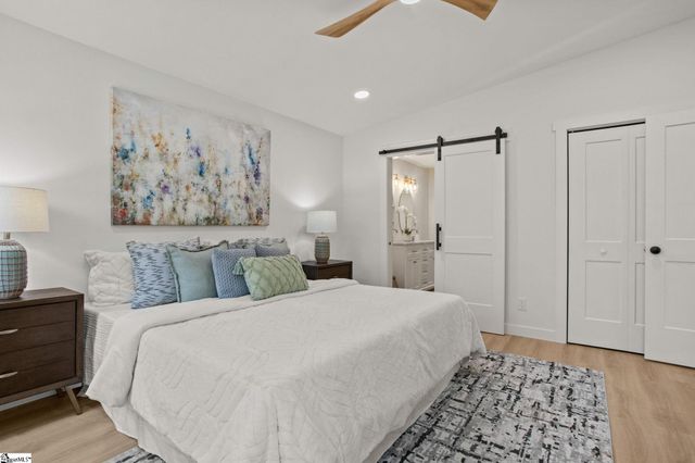 1005 Summit Drive, Greenville, SC 29609