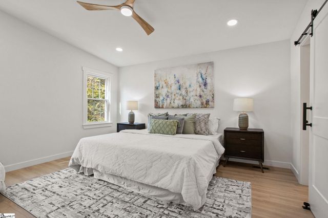 1005 Summit Drive, Greenville, SC 29609