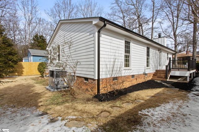 1005 Summit Drive, Greenville, SC 29609