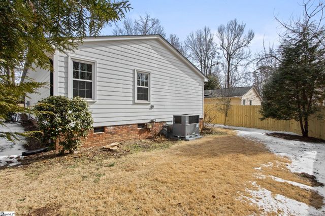 1005 Summit Drive, Greenville, SC 29609