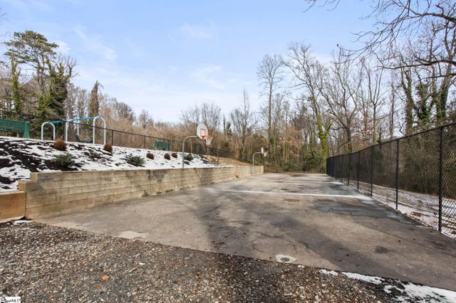 1005 Summit Drive, Greenville, SC 29609