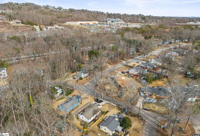 1005 Summit Drive, Greenville, SC 29609