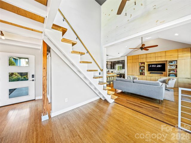 78 Annandale Avenue, Asheville, NC 28801