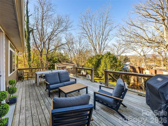78 Annandale Avenue, Asheville, NC 28801