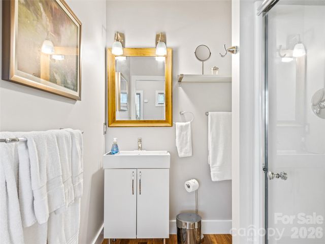 78 Annandale Avenue, Asheville, NC 28801