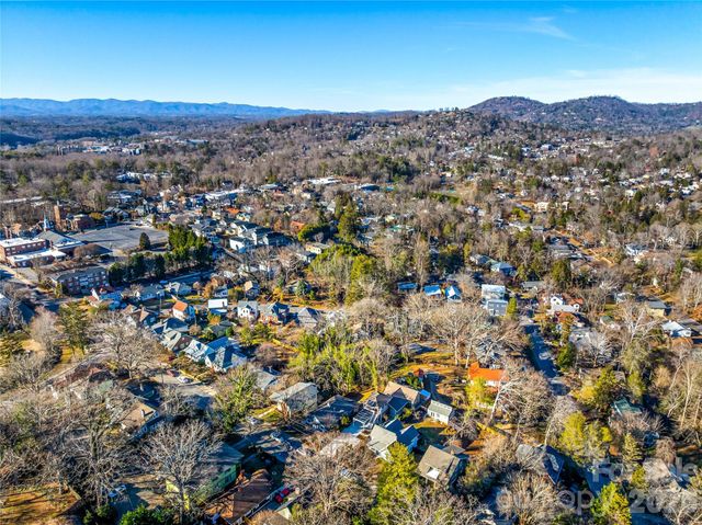 78 Annandale Avenue, Asheville, NC 28801