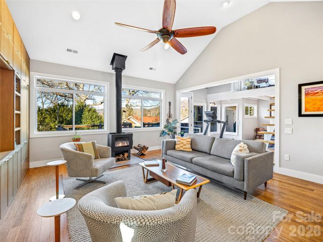 78 Annandale Avenue, Asheville, NC 28801