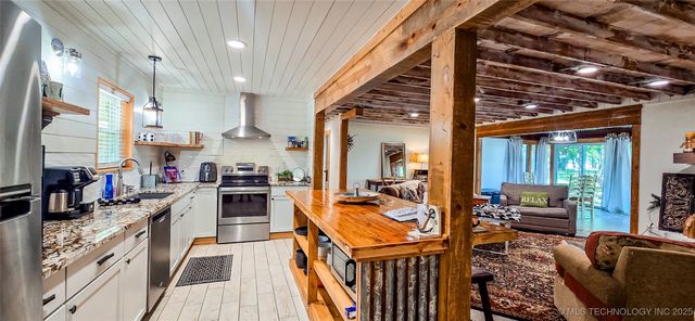 114276 S 4170 Road, Checotah, OK 74426