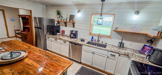 114276 S 4170 Road, Checotah, OK 74426