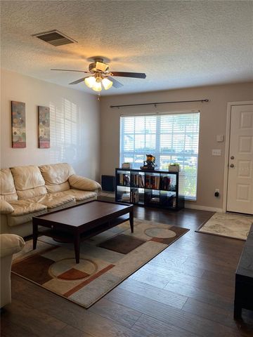 427 KENSINGTON LAKE CIRCLE, Brandon, FL 33511