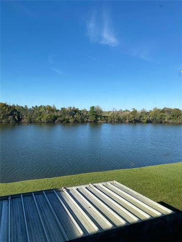 427 KENSINGTON LAKE CIRCLE, Brandon, FL 33511