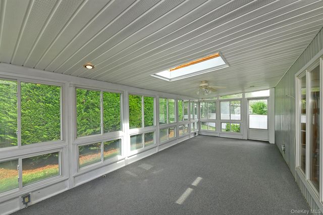 5 Robin Court, Bethpage, NY 11714