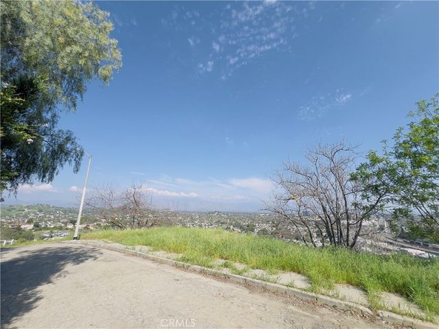 2600 N Adkins Avenue, El Sereno, CA 90032