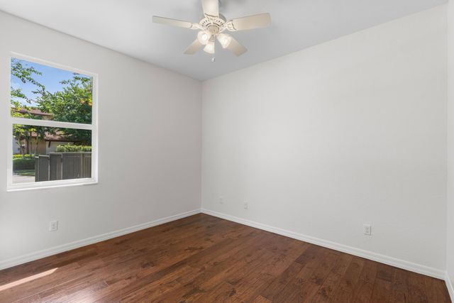 102 Crab Cay Way, Jupiter, FL 33458