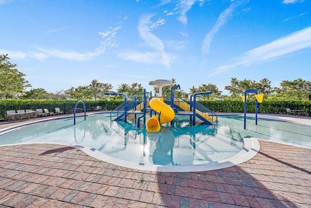 102 Crab Cay Way, Jupiter, FL 33458