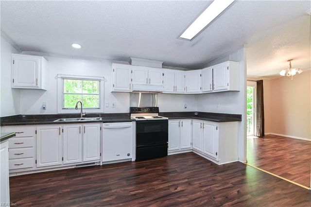 9170 Southwestern BLVD, Suffolk, VA 23437